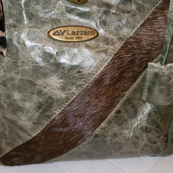 Beautiful Green Bag - Picture 2 of 12